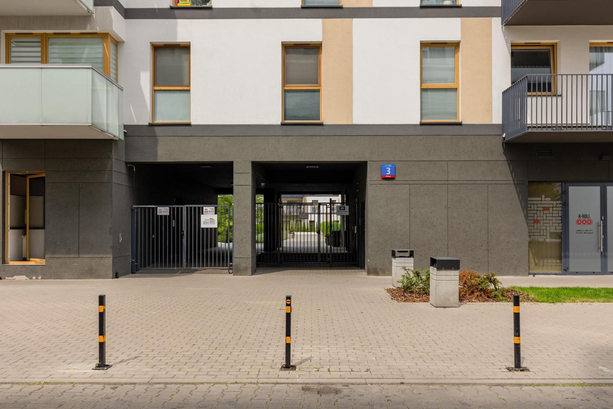 Metro Bielany Apartments By Noclegi Renters Varşova Dış mekan fotoğraf